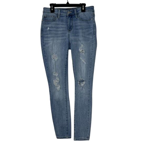 Judy Blue Distressed Skinny Jeans Size 28 Light Wash Stretch Denim Trendy - Picture 1 of 9